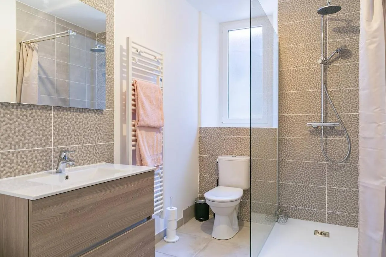 Appartement Face Aux Thermes De Vals Wifi-Parking Gratuit
